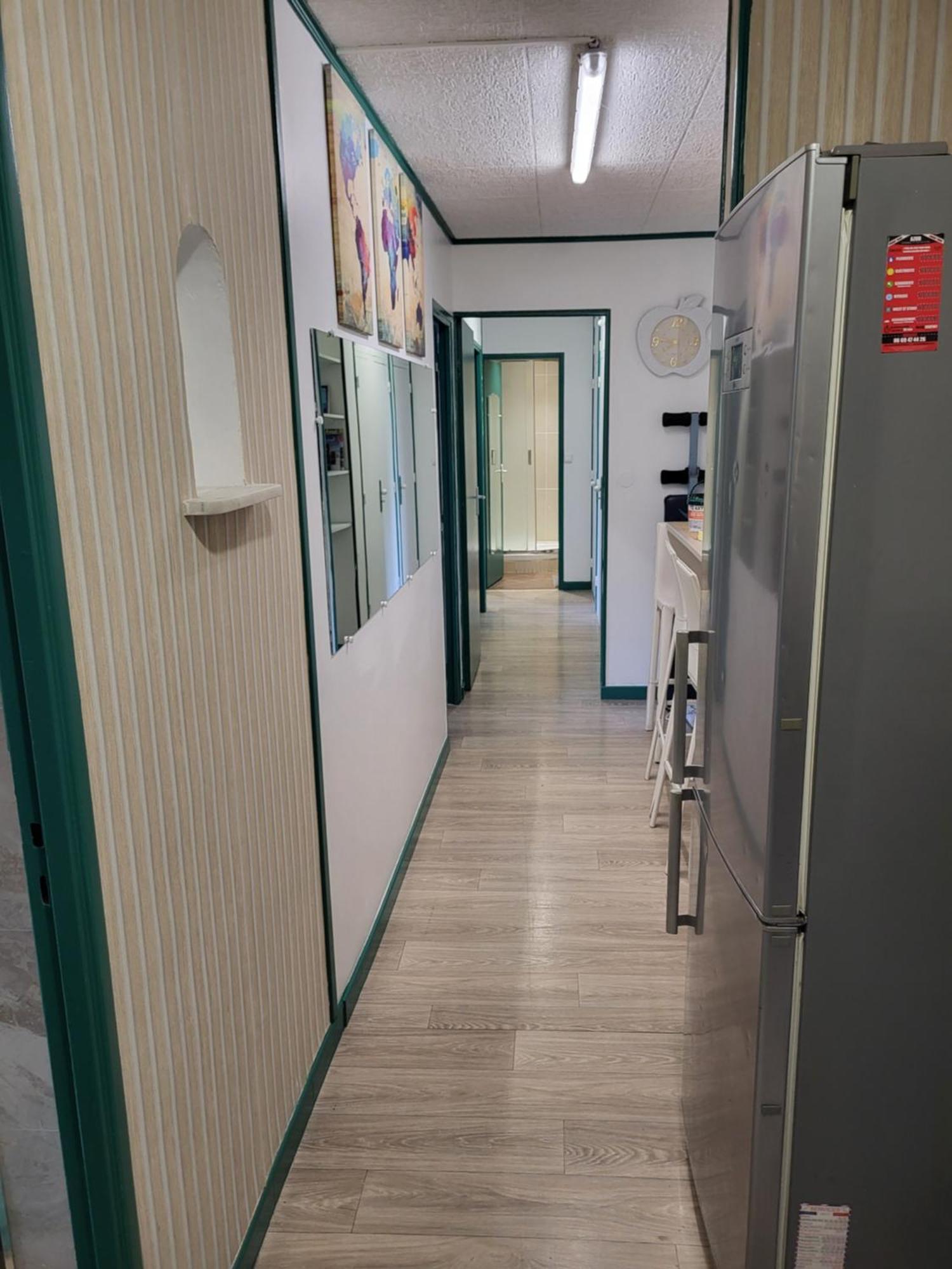 Private Room-3 In Hannana Apartment- 2 Min Walk To Tram 12 Min To Nice Train Station 15 Min To Massena Place Nicea Zewnętrze zdjęcie